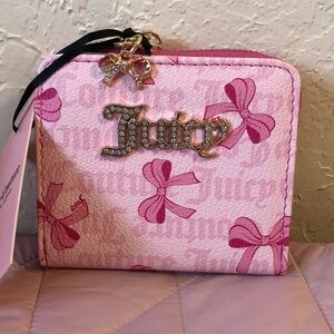 NWT Juicy Couture Simply Sweet Pink Zip Around Wallet